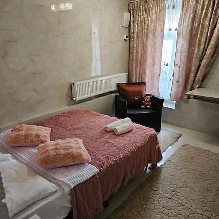 Rose Studio Chisinau Bagian luar foto